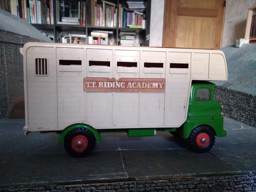 Camion bétaillère Tri-ang, Enlèvement ou Envoi, Utilisé, Tracteur et Agriculture, Autres marques