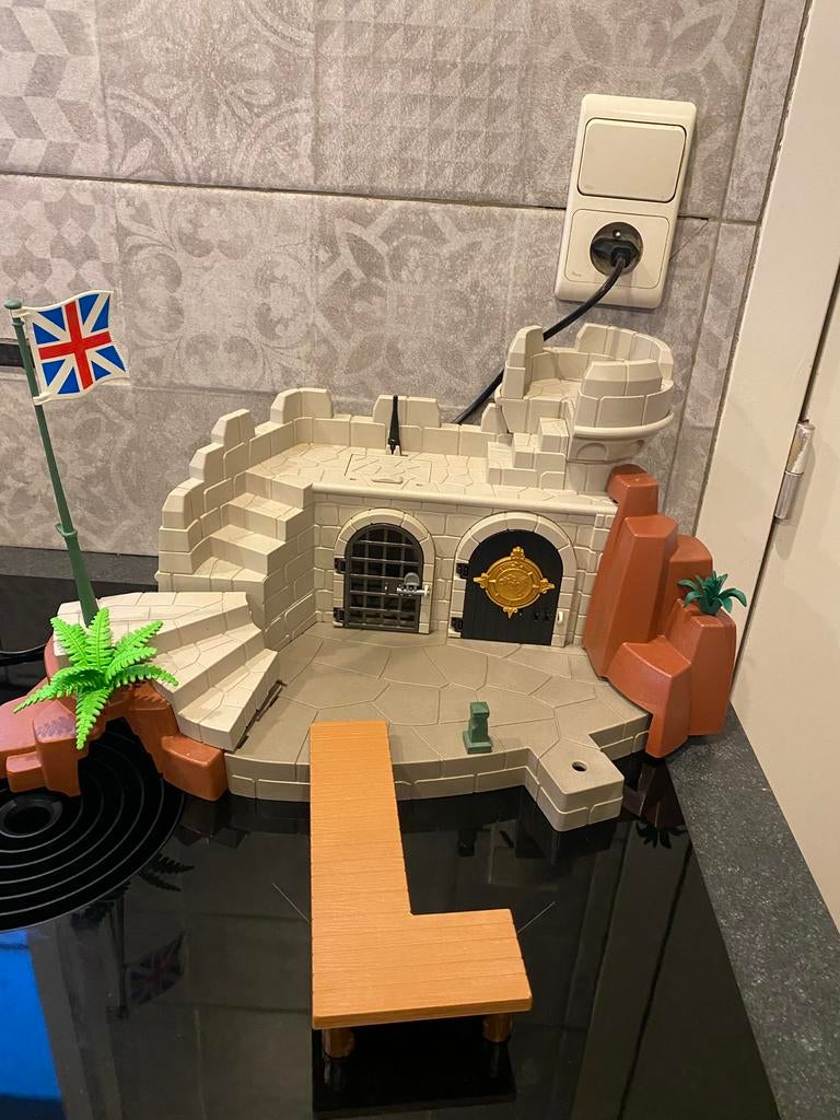 Playmobil soldatenvesting met 2 soldaten, Kinderen en Baby's, Speelgoed | Playmobil, Ophalen of Verzenden, Zo goed als nieuw