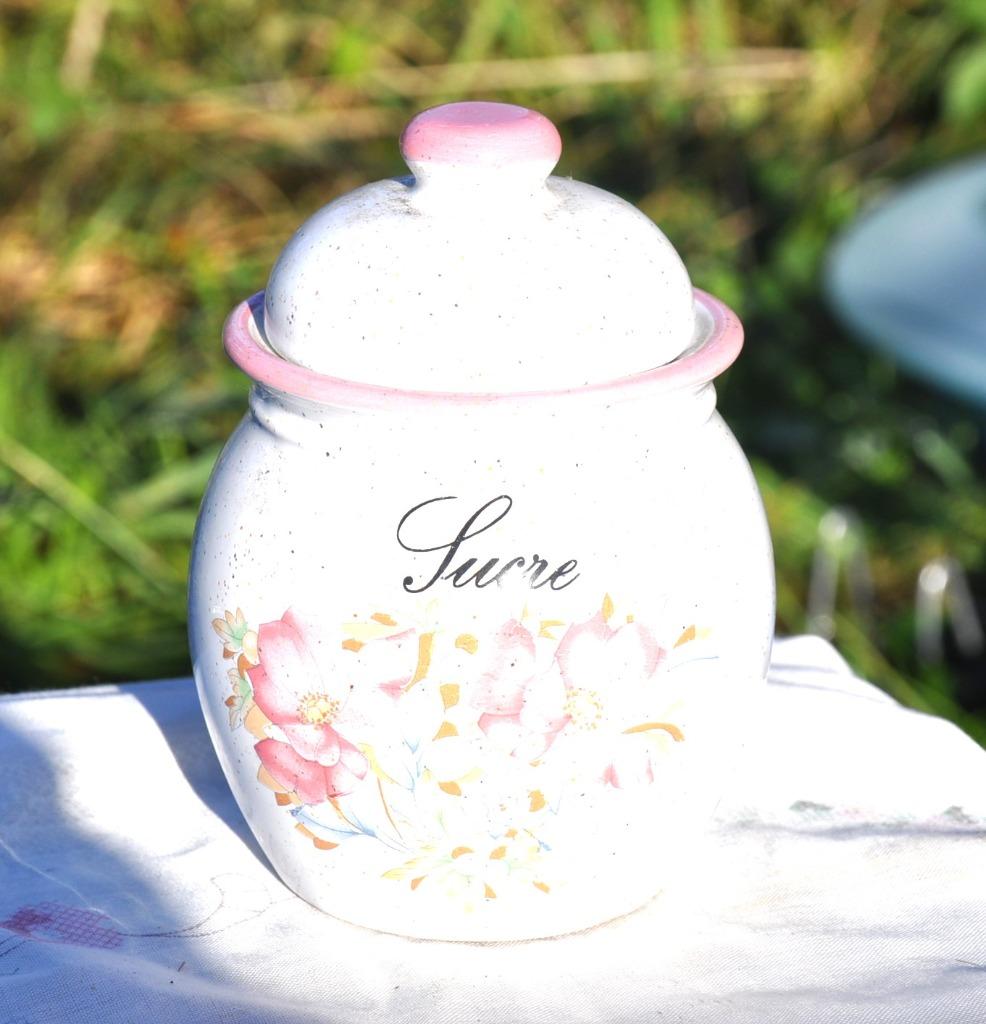 boite a sucre en faience, Enlèvement ou Envoi, Utilisé