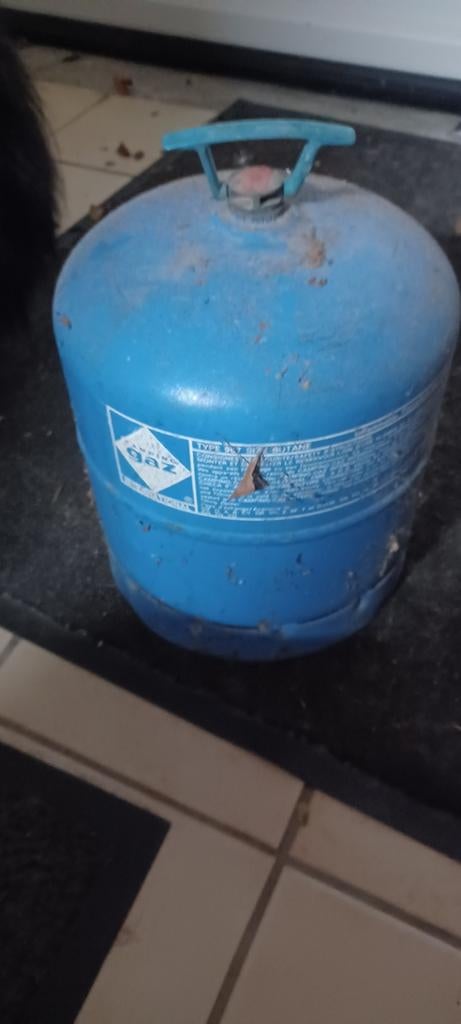 Vidange bonbonne 907 de butane à donner, Caravanes & Camping, Enlèvement, Utilisé