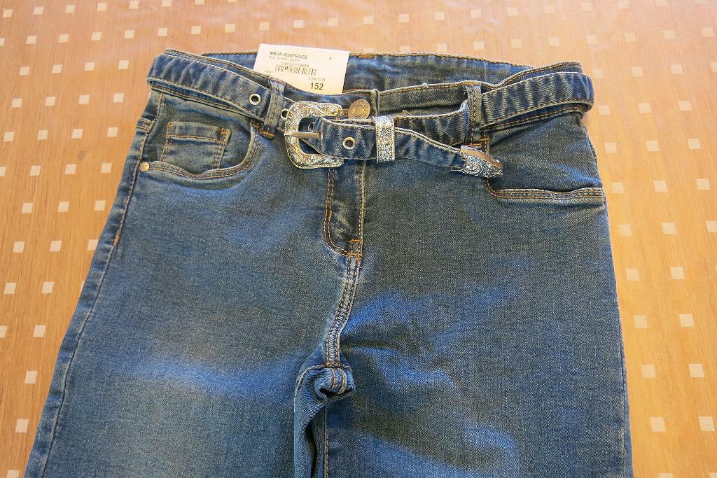 Pantalon neuf JBC avec étiquette, 12 ans (152), Kinderen en Baby's, Kinderkleding | Maat 152, Broek, Meisje, Ophalen of Verzenden
