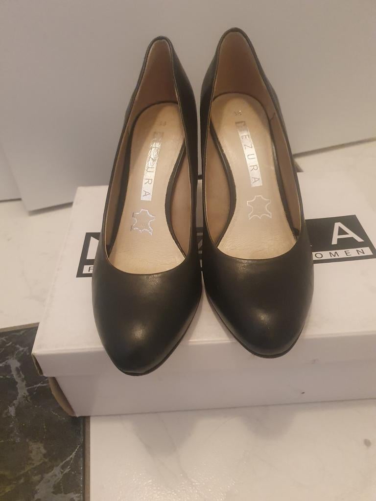 Dames pumps maat 38, Vêtements | Femmes, Chaussures, Enlèvement ou Envoi, Comme neuf, Escarpins