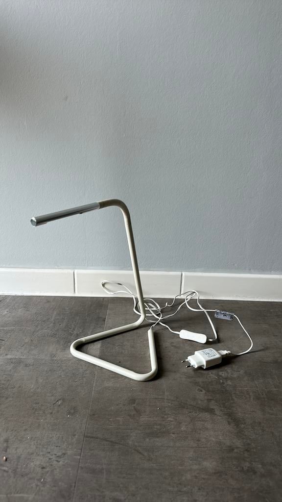 Led bureaulamp wit, Ophalen of Verzenden, Zo goed als nieuw