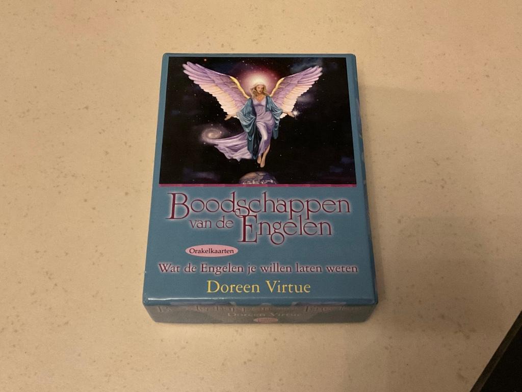 Orakelkaarten Doreen Virtue Boodschappen van de engelen, Boeken, Esoterie en Spiritualiteit, Ophalen of Verzenden, Gelezen