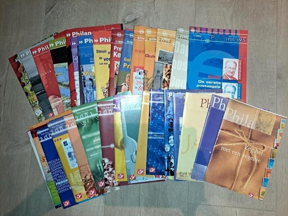 Te koop : Zes volledige jaargangen Phila-news, Postzegels en Munten, Ophalen of Verzenden