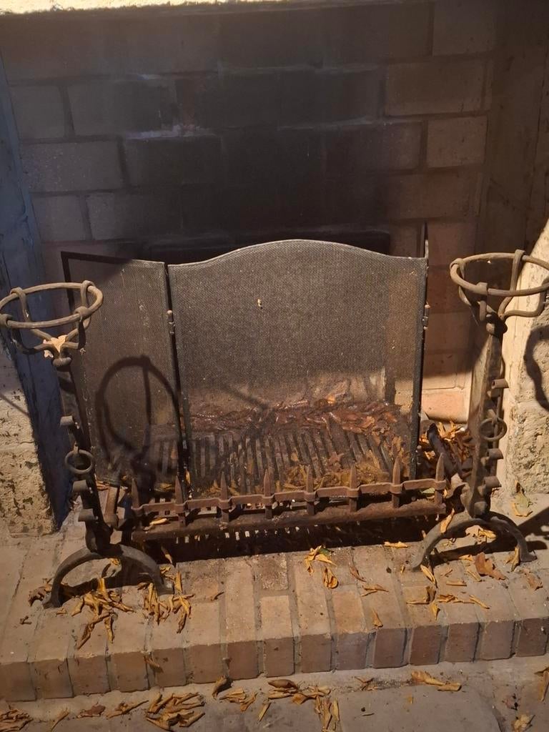 Cheminée avec grill et écran, Enlèvement