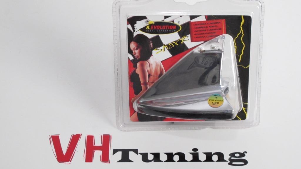 R. EVOLUTION 13865 haaienvin antenne chroom LED multi colour, Autos : Divers, Tuning & Styling, Enlèvement