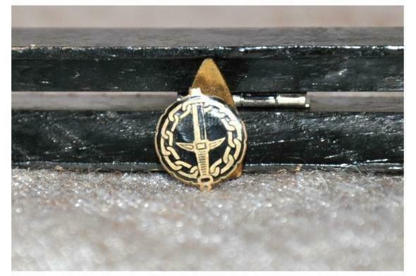 badge boutonnière glaive prisonnier de guerre, Enlèvement ou Envoi