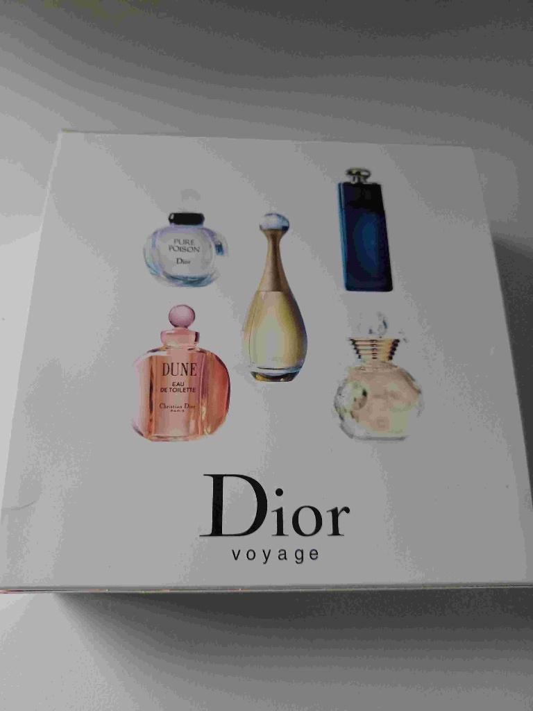 Dior - les parfums de Dior - travel Collection, Ophalen of Verzenden, Zo goed als nieuw, Miniatuur, Gevuld