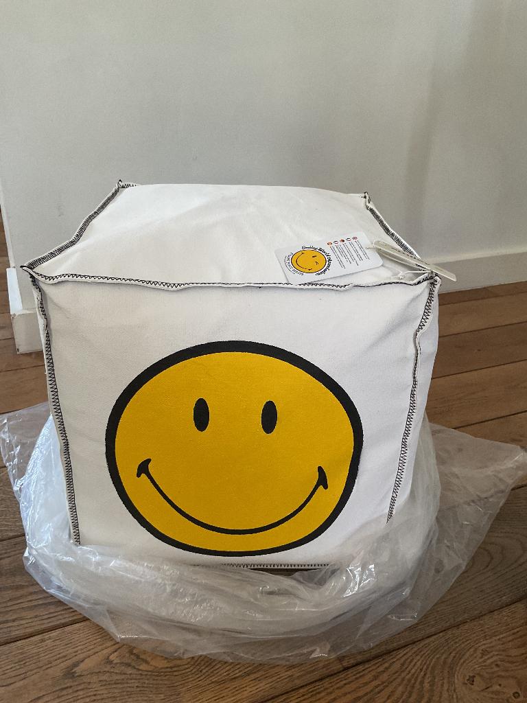 Zitzetel poef, nieuw, SMILEY, 40x40 cm, Eenpersoons, Minder dan 75 cm, Nieuw, Ophalen of Verzenden