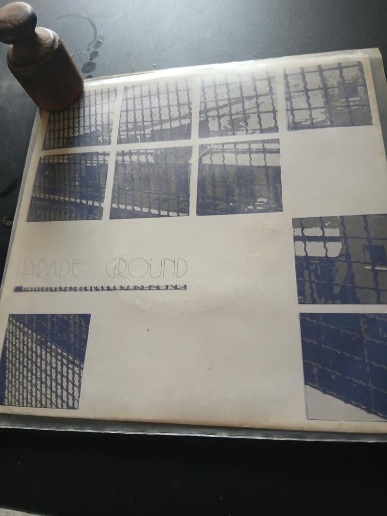Parade ground, moan on sly,riddle in the staind,fever stops, Ophalen of Verzenden