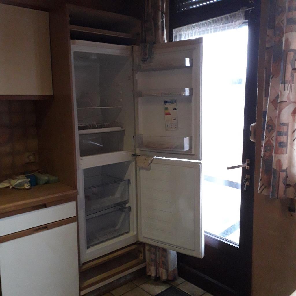 frigo combi diepvries, Elektronische apparatuur, Koelkasten en IJskasten, 100 tot 150 liter, Ophalen, Gebruikt, Met aparte vriezer