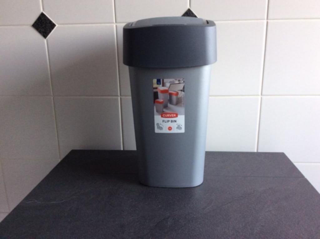 CURVER AFVALBAKJE, Huis en Inrichting, Minder dan 10 liter, Ophalen of Verzenden, Zo goed als nieuw, Kunststof