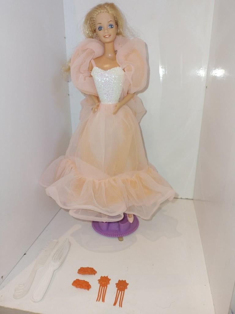 1)barbie vintage peaches n cream 1984, Enfants & Bébés, Jouets | Poupées, Enlèvement, Utilisé, Barbie