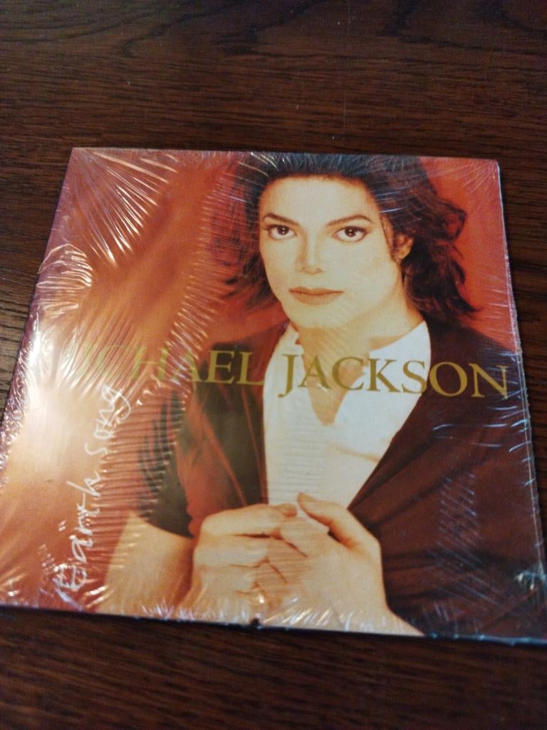 Michael Jackson cd, Ophalen