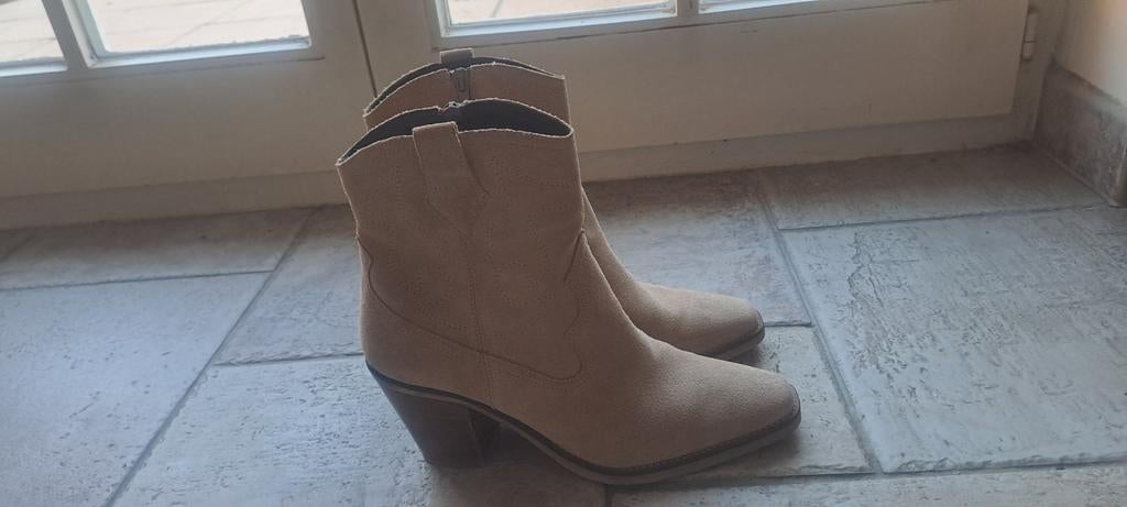 Bottines Cowboy, Enlèvement ou Envoi, Beige, Comme neuf, Boots et Botinnes