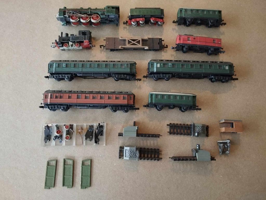 Treinweegschaal N - Arnold Rapido loco 3610 - tender - 7 aut, Ophalen of Verzenden, Gebruikt, Treinset, Arnold