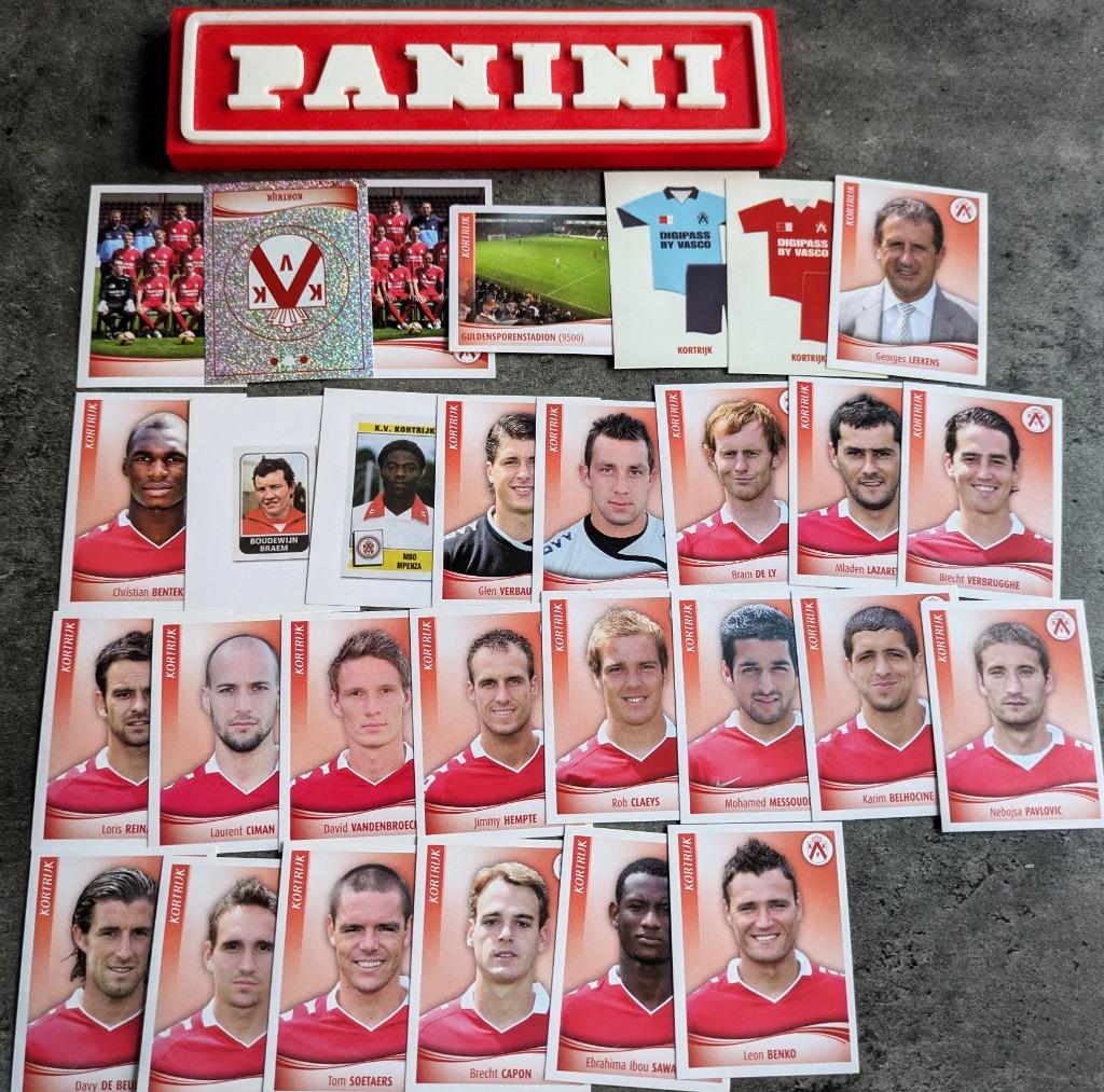 PANINI FOOTBALL 2010 29X STICKERS : KVK KORTRIJK, Verzenden, Nieuw