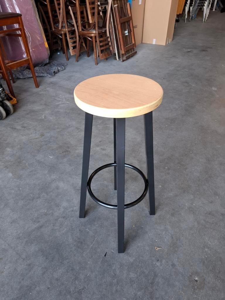 Partij krukken NIEUW voor GEBRUIKTE prijs cafe horeca SOLDEN, Ophalen of Verzenden, Zo goed als nieuw, Hout
