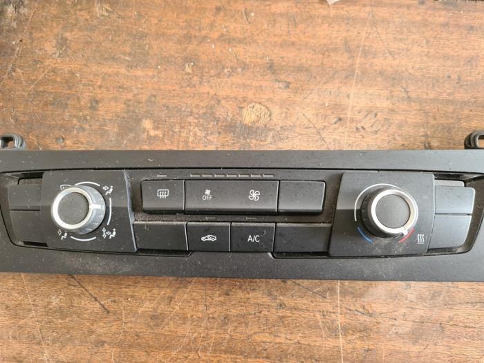 Kachel Bedieningspaneel van een BMW 1-Serie, Ophalen of Verzenden, 3 maanden garantie, Gebruikt, BMW