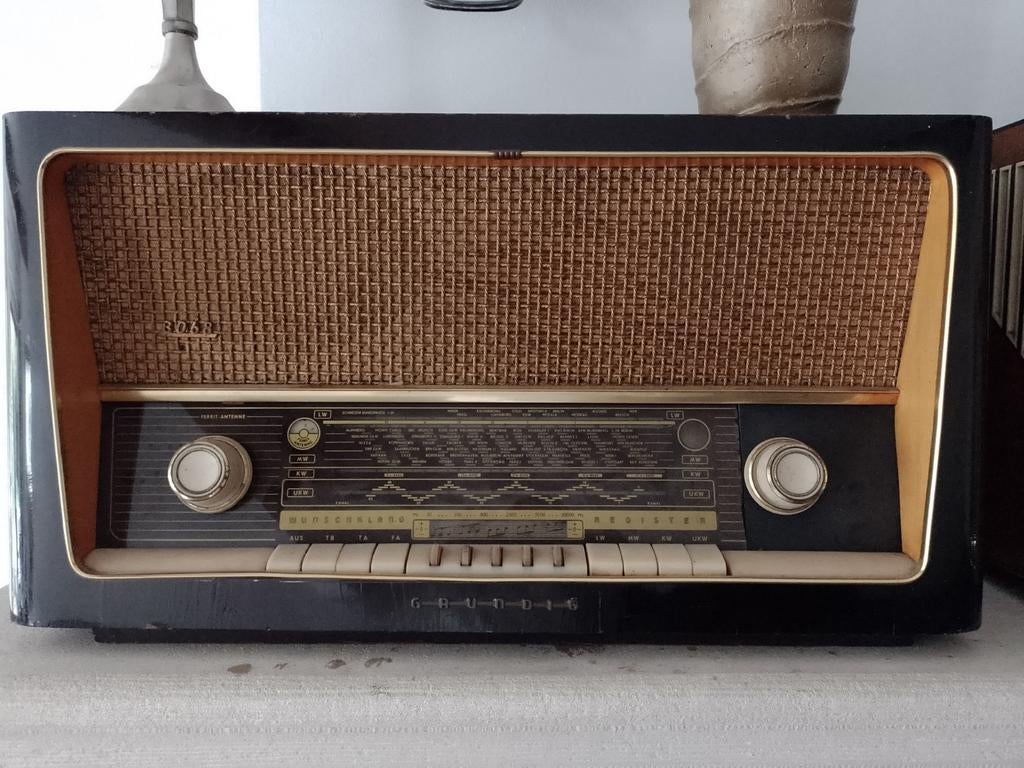 Antiek vintage retro radiotoestel, Ophalen of Verzenden