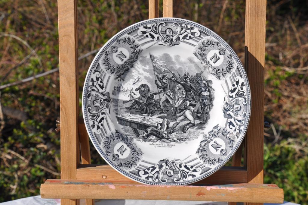 assiette boch parlante  napoleon numerotée 11, Ophalen of Verzenden