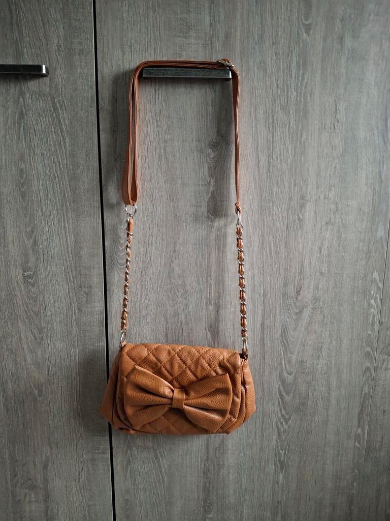 Handtas met strik Nieuw!, Enlèvement ou Envoi, Neuf, Brun, Sac à main