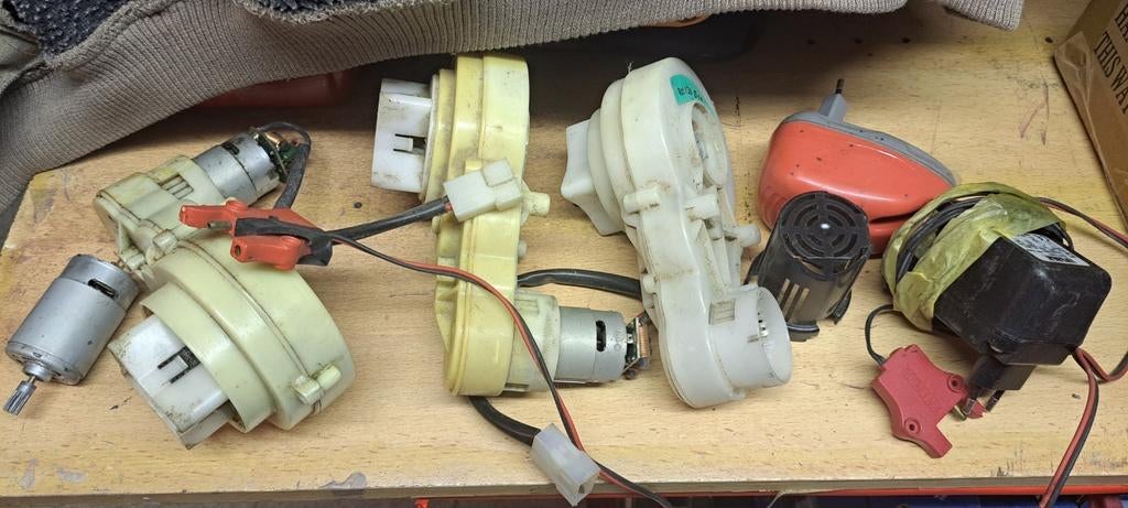 FEBER kinderspeelgoed, wisselstukken en 2 xtransfo 12 volt, Enlèvement ou Envoi, Comme neuf