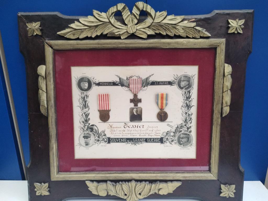 Kader Souvenier Grand Guerre , diploma & medailles, Verzamelen, Ophalen