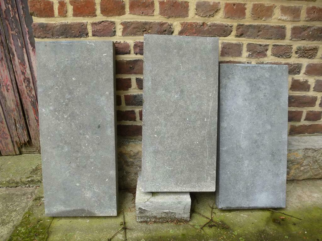 4 TABLETTEN BELGISCHE BLAUWE HARDSTEEN, Doe-het-zelf en Bouw, Ophalen, Gebruikt, Hardsteen, Vensterbanken