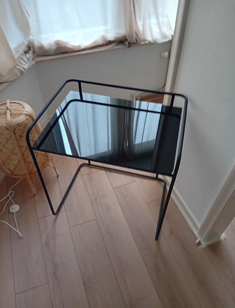 Bureau ikea, Ophalen, Zo goed als nieuw, Glas