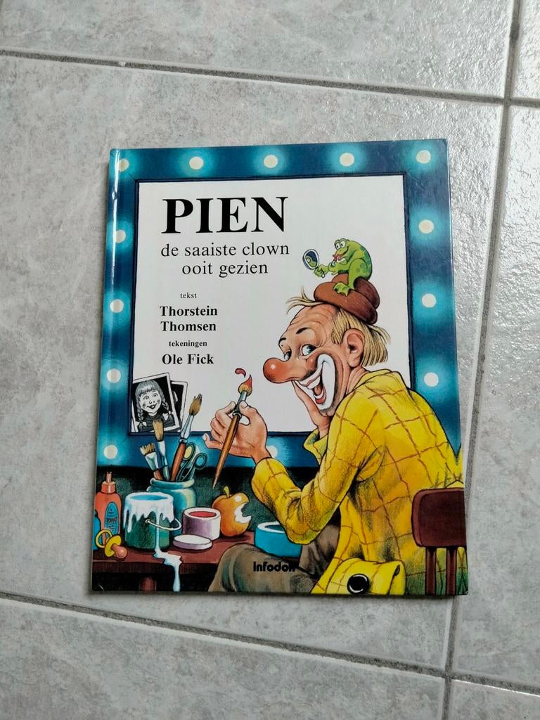 Prentenboek 'Pien de saaiste clown ooit gezien', Boeken, Gelezen, Jongen of Meisje, Ophalen of Verzenden, Voorleesboek