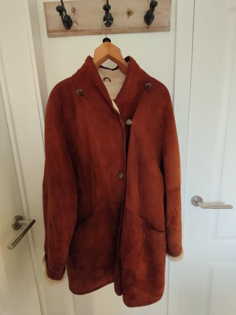 Manteau MOUTON RETOURNÉ, Enlèvement ou Envoi, Porté, Taille 46/48 (XL) ou plus grande, Autres couleurs