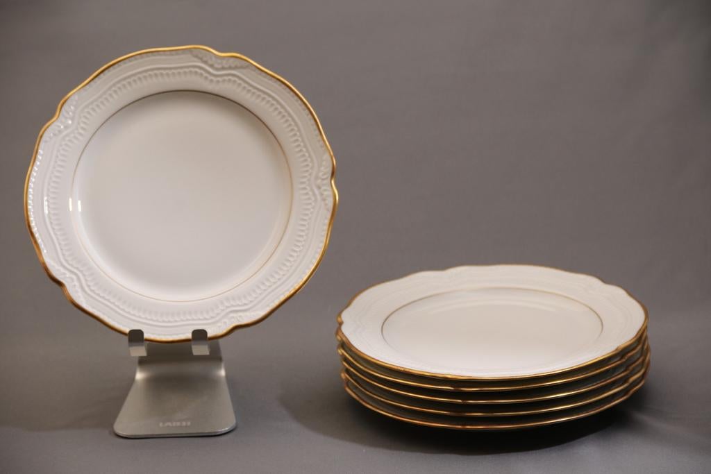 Assiettes Bernardaud Limoges, Enlèvement