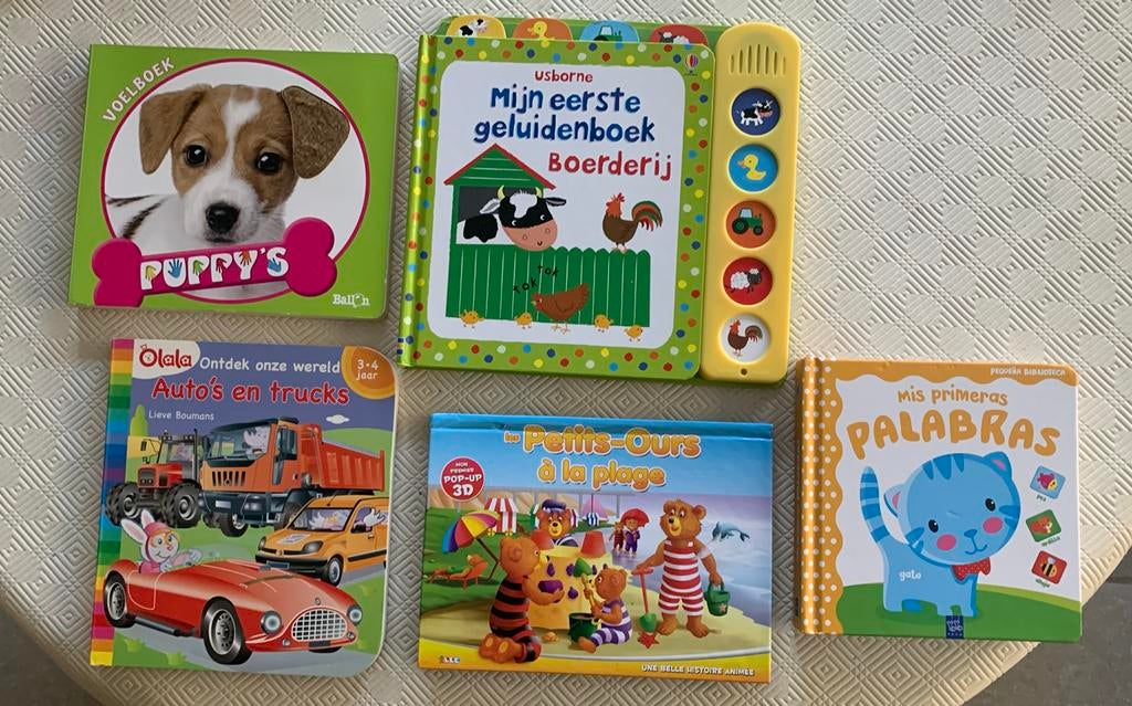Peuter-kleuter boekjes, Ophalen of Verzenden, Zo goed als nieuw, Uitklap-, Voel- of Ontdekboek, 2 tot 3 jaar