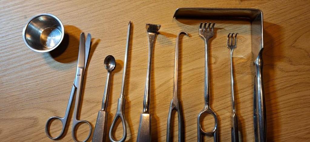 Lot Instruments Médicaux Anciens #1, Enlèvement