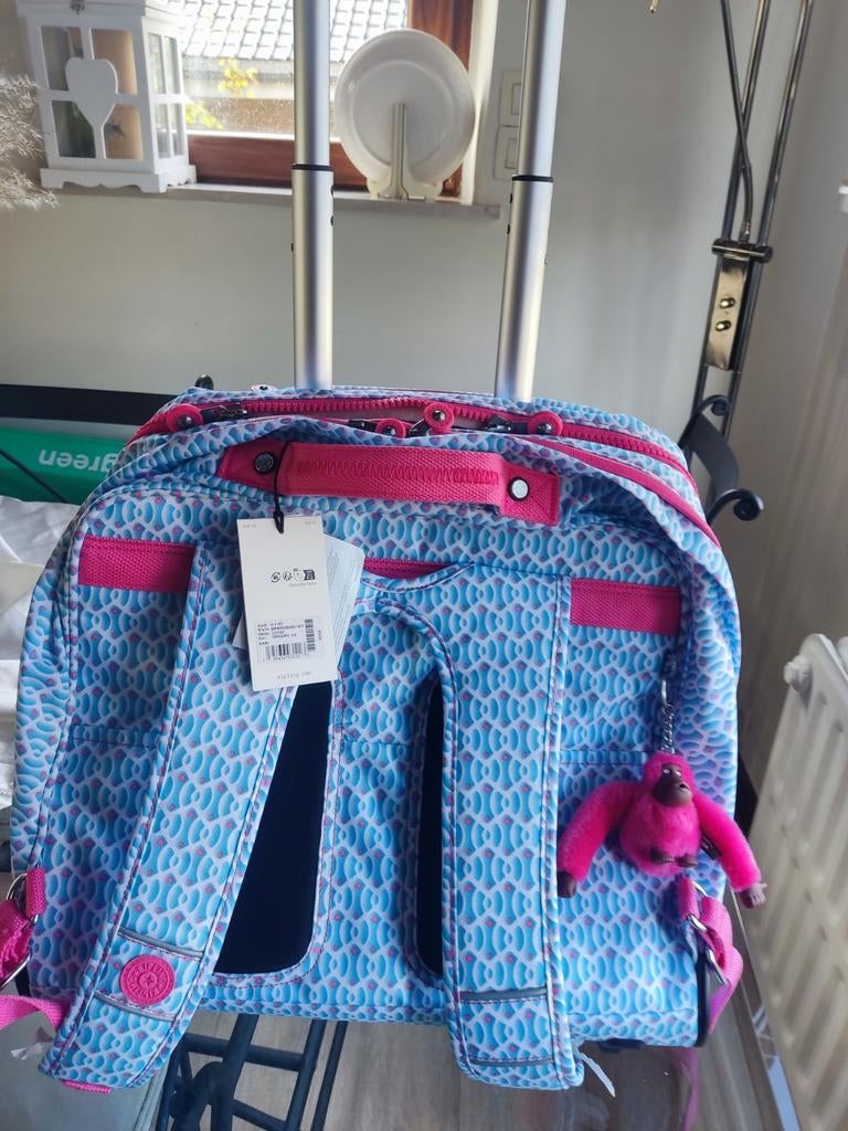 Malette à roulette neuve kipling, Bijoux, Sacs & Beauté, Sacs | Cartables