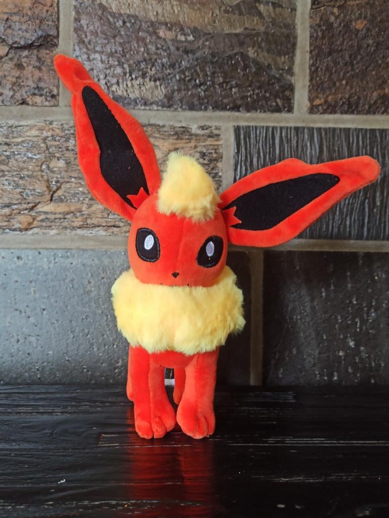 Pokémon Flareon knuffel, Enlèvement ou Envoi, Comme neuf