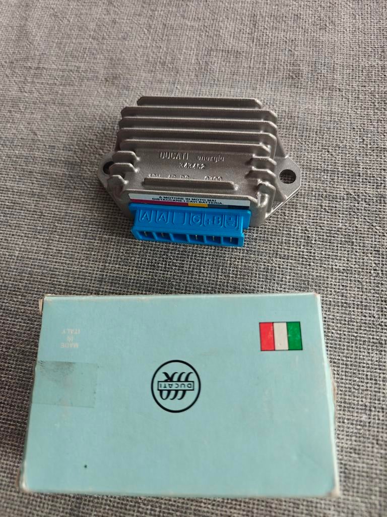 5 polige gelijkrichter Vespa/Piaggio, Motoren, Ophalen of Verzenden