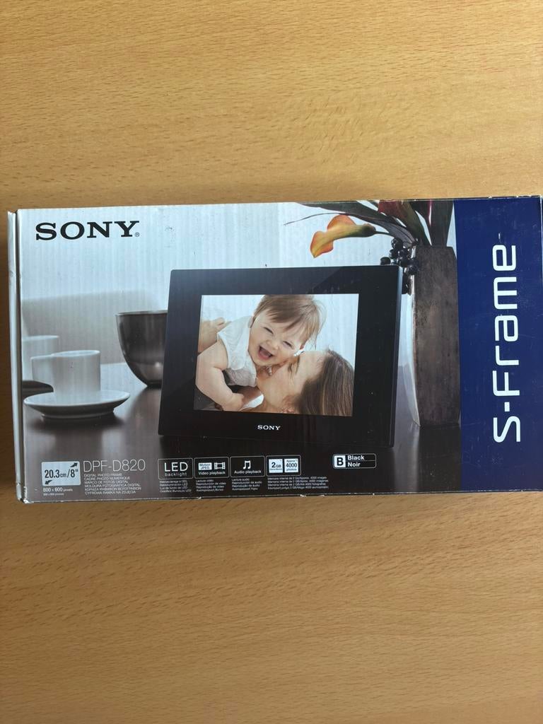 Sony S-Frame digitale fotolijst, Ophalen of Verzenden, Zo goed als nieuw, Afstandsbediening, 8 tot 12 inch