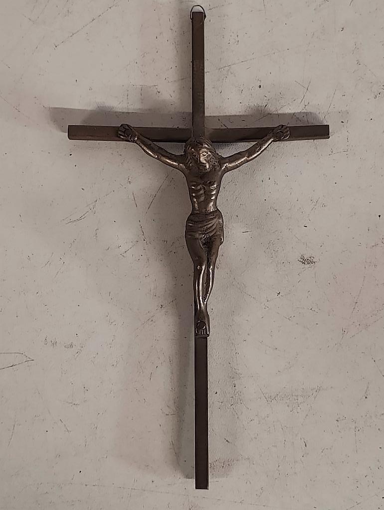 Jezus aan het kruis in koper, Enlèvement ou Envoi