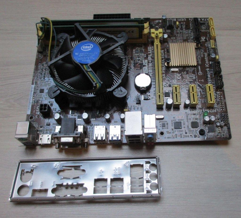 Asus H81M-Plus, I5-4460, 8gb, Computers en Software, Gebruikt, Ophalen of Verzenden, Micro-ATX, LGA 1150