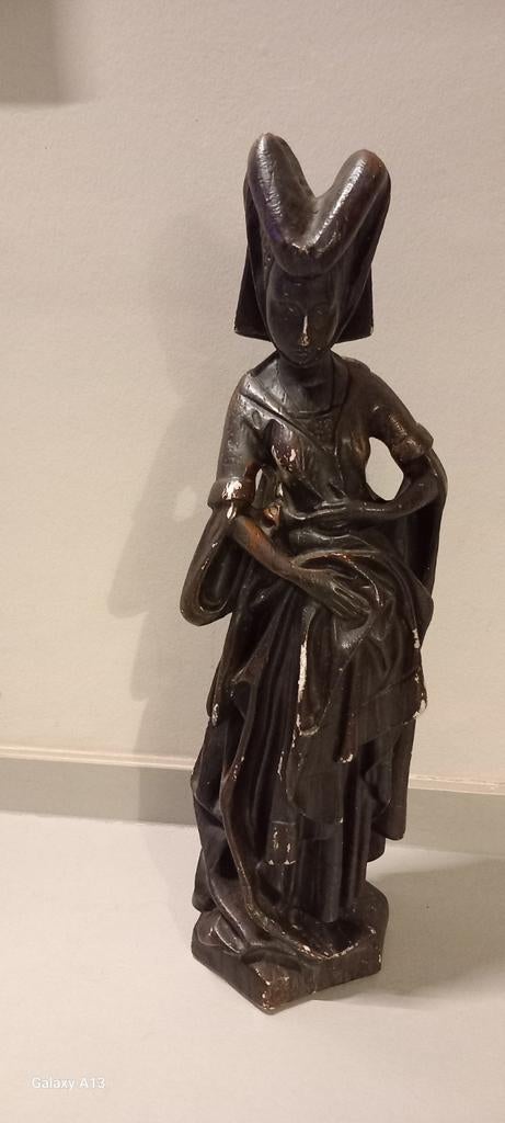 Statue en plâtre peint représentant une femme enceinte, Antiquités & Art, Enlèvement