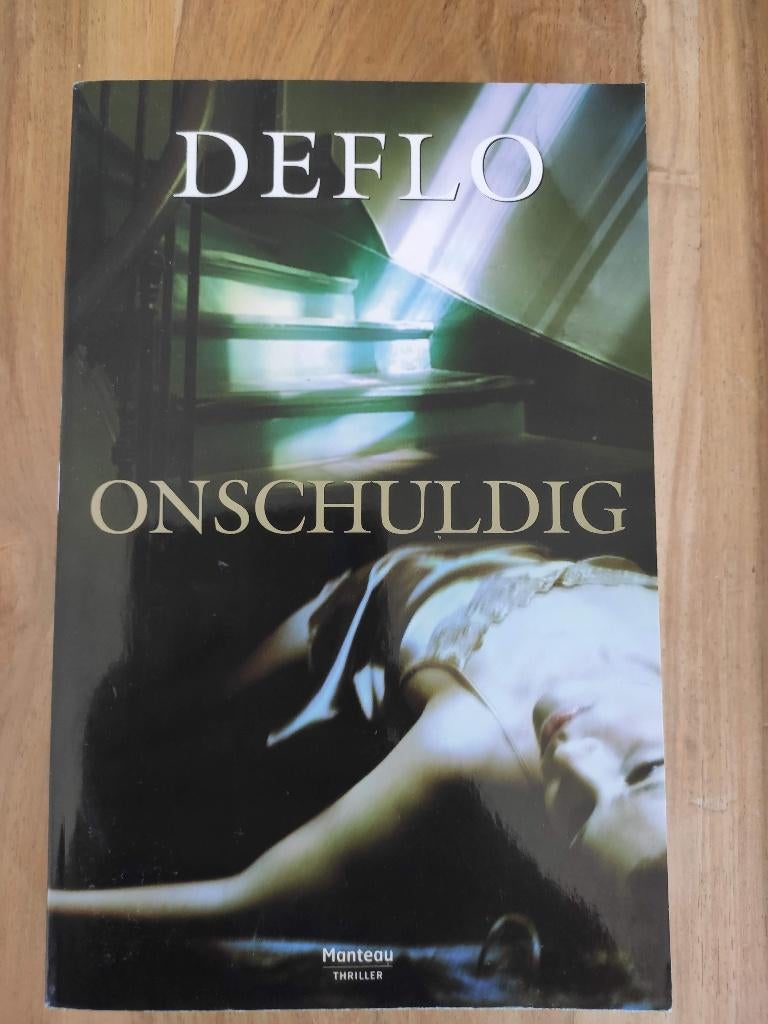 Boek Deflo, Onschuldig, ISBN 90-223-1833-8, Ophalen, Gelezen, Deflo