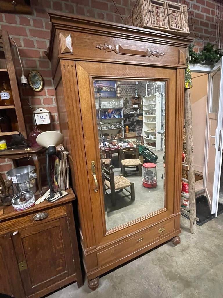 Armoire ancienne avec grand miroir biseauté, Enlèvement
