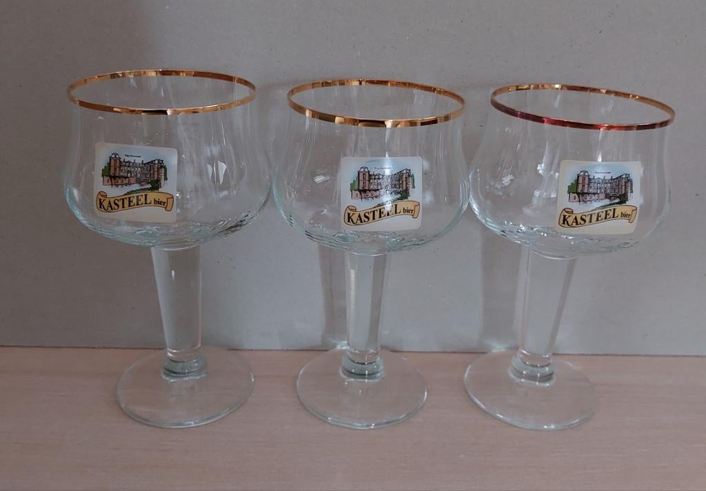bierglazen Kasteelbier 3 glazen 0,25 cl. gouden rand, Verzamelen, Ophalen of Verzenden, Nieuw, Glas of Glazen, Overige merken