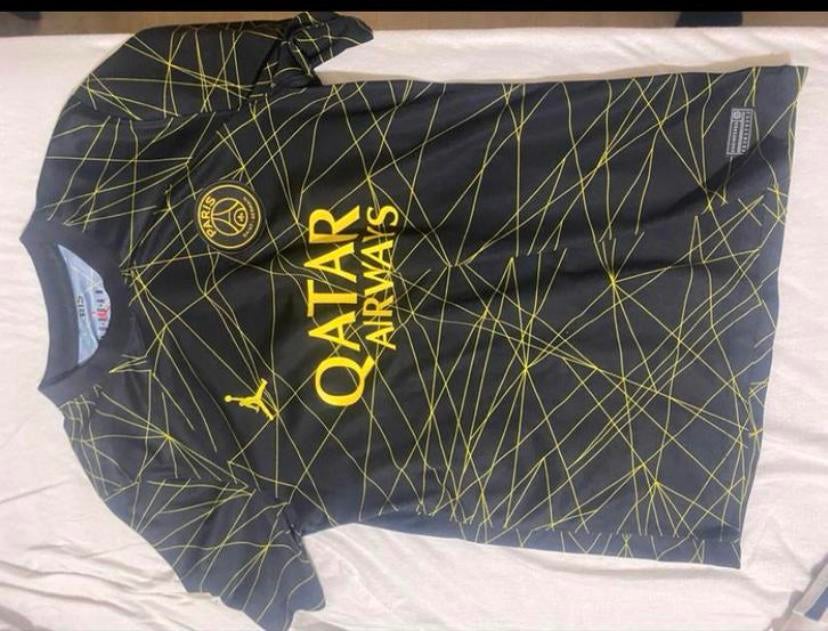 Psg 3de shirt maat M