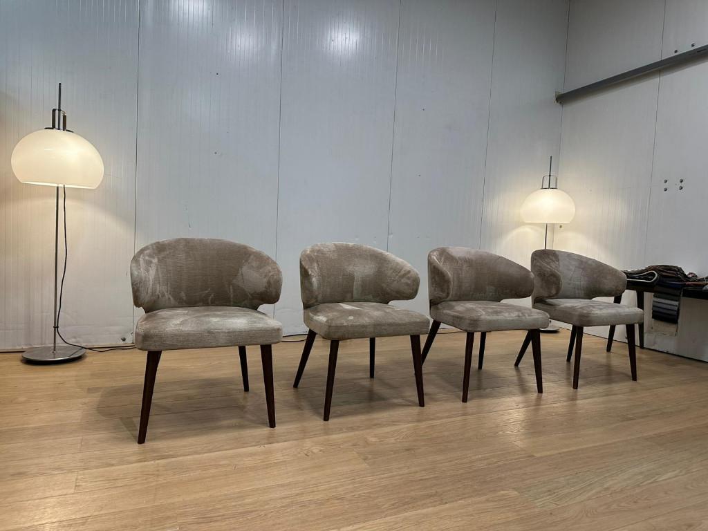 NIEUWSTAAT Minotti Aston Armchair + GARANTIE NP: €1.958 p/st, Huis en Inrichting, Ophalen of Verzenden, Zo goed als nieuw, Vier