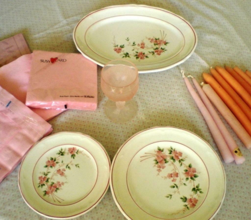 Set 20 assiet+plat+verres+2 nappe+serviettes+bougies-Impec, Enlèvement, Comme neuf