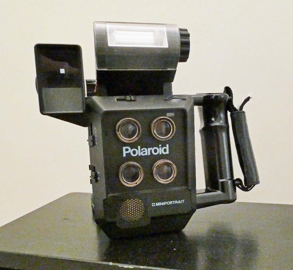 Polaroid "miniportrait", Ophalen